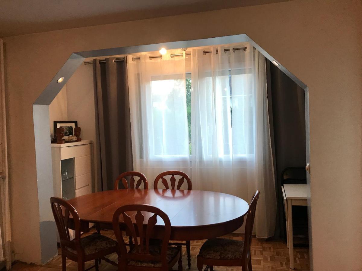 Chelles - Paris - Disneyland Marne La Vallee Εξωτερικό φωτογραφία